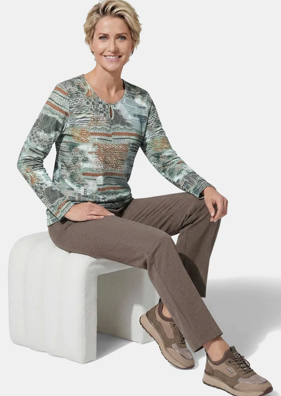 Außergewöhnliches Druckstrickshirt