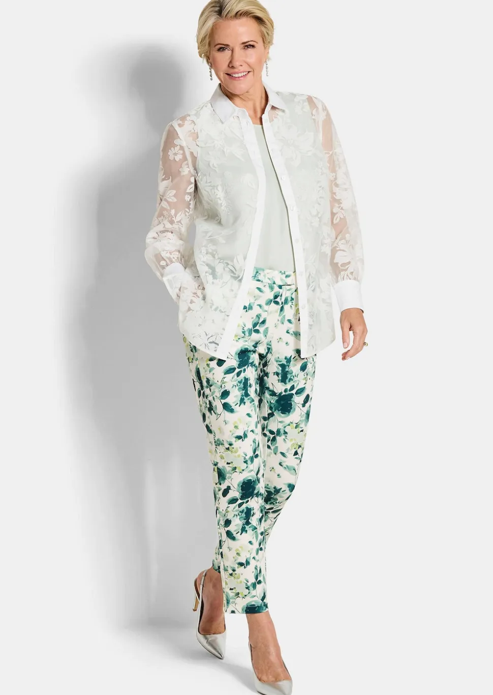 Ausbrenner-Bluse mit Blumenmuster