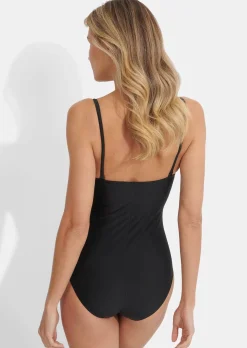 Badeanzug mit Shaping-Effekt