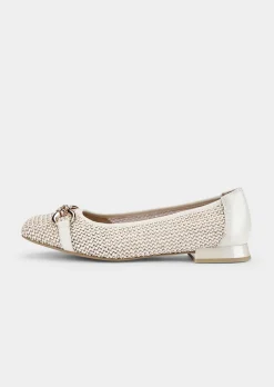 Ballerina in edler Strickoptik