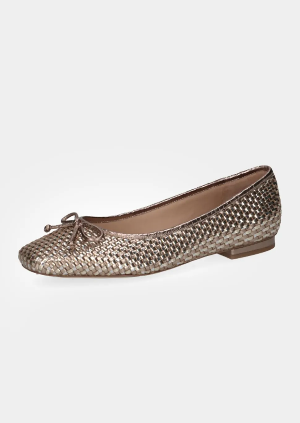 Ballerina in eleganter Flechtoptik