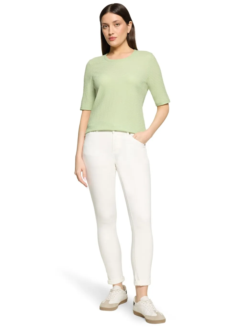 Basic-Shirt in strukturierter Stretch-Qualität