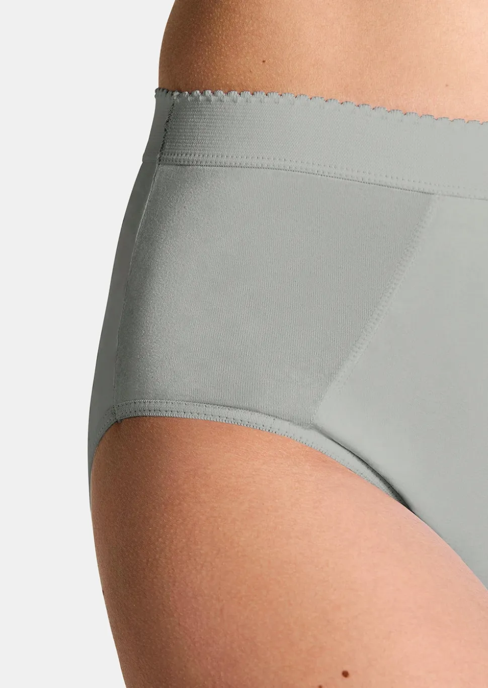 Bauchweg-Slip im 7er-Pack