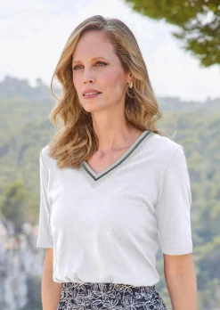 Baumwoll-Shirt mit Stickereien