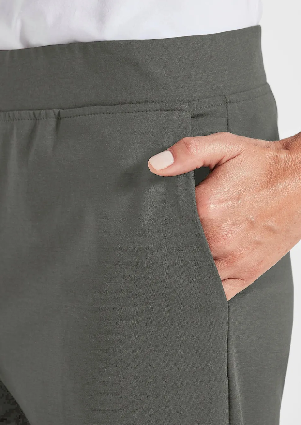 Bequeme Freizeithose mit Schlupfbund und Taschen