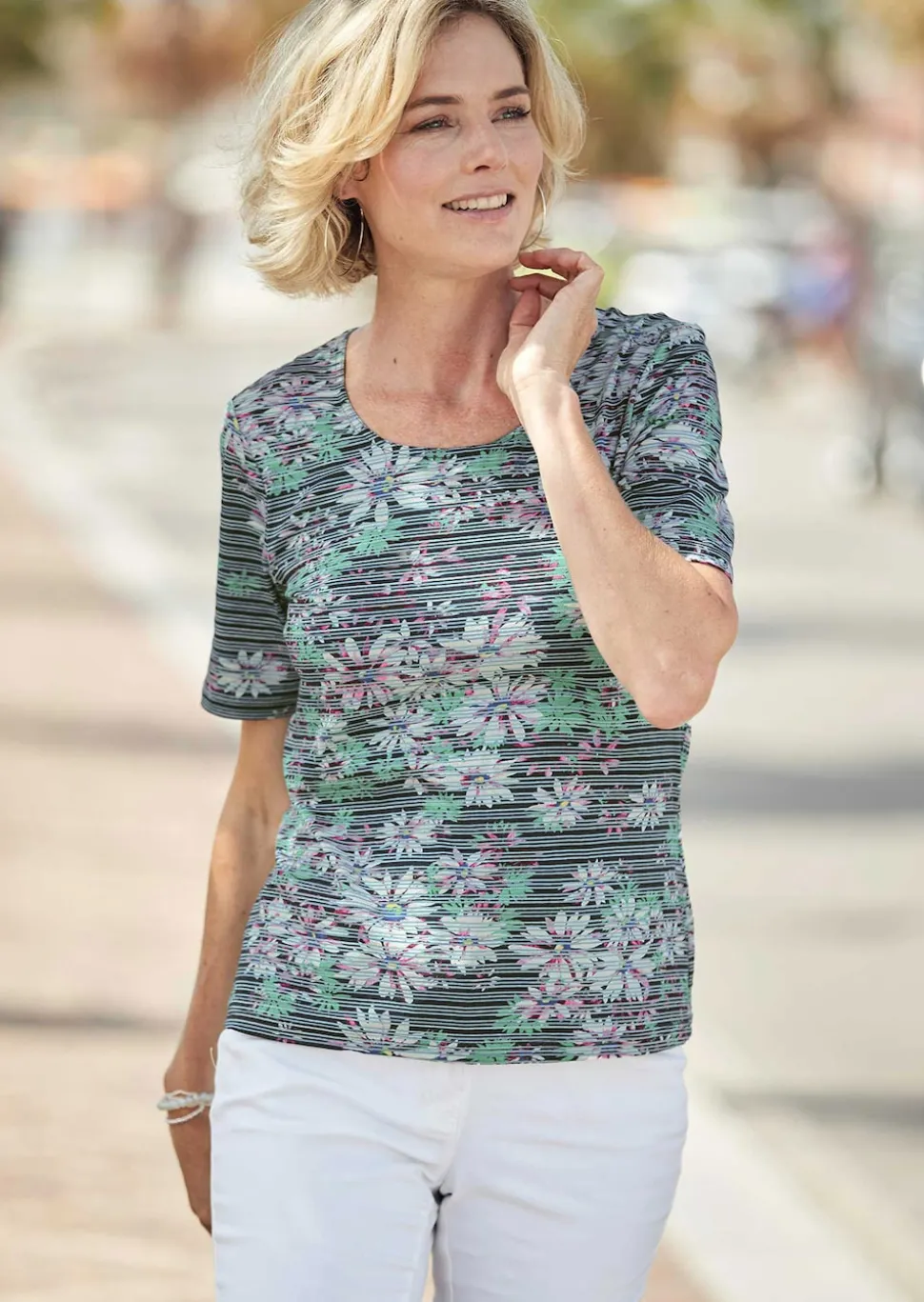 Bequemes Druckshirt in Blumen-Ringeloptik