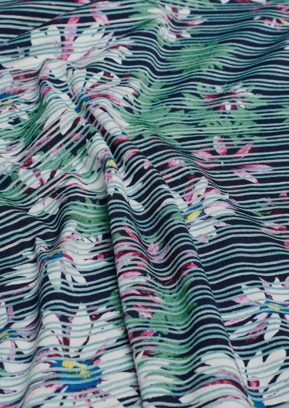 Bequemes Druckshirt in Blumen-Ringeloptik