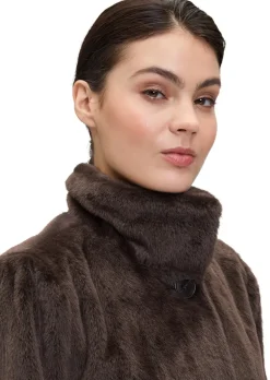 Übergangsjacke in Fell-Optik