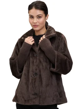 Übergangsjacke in Fell-Optik