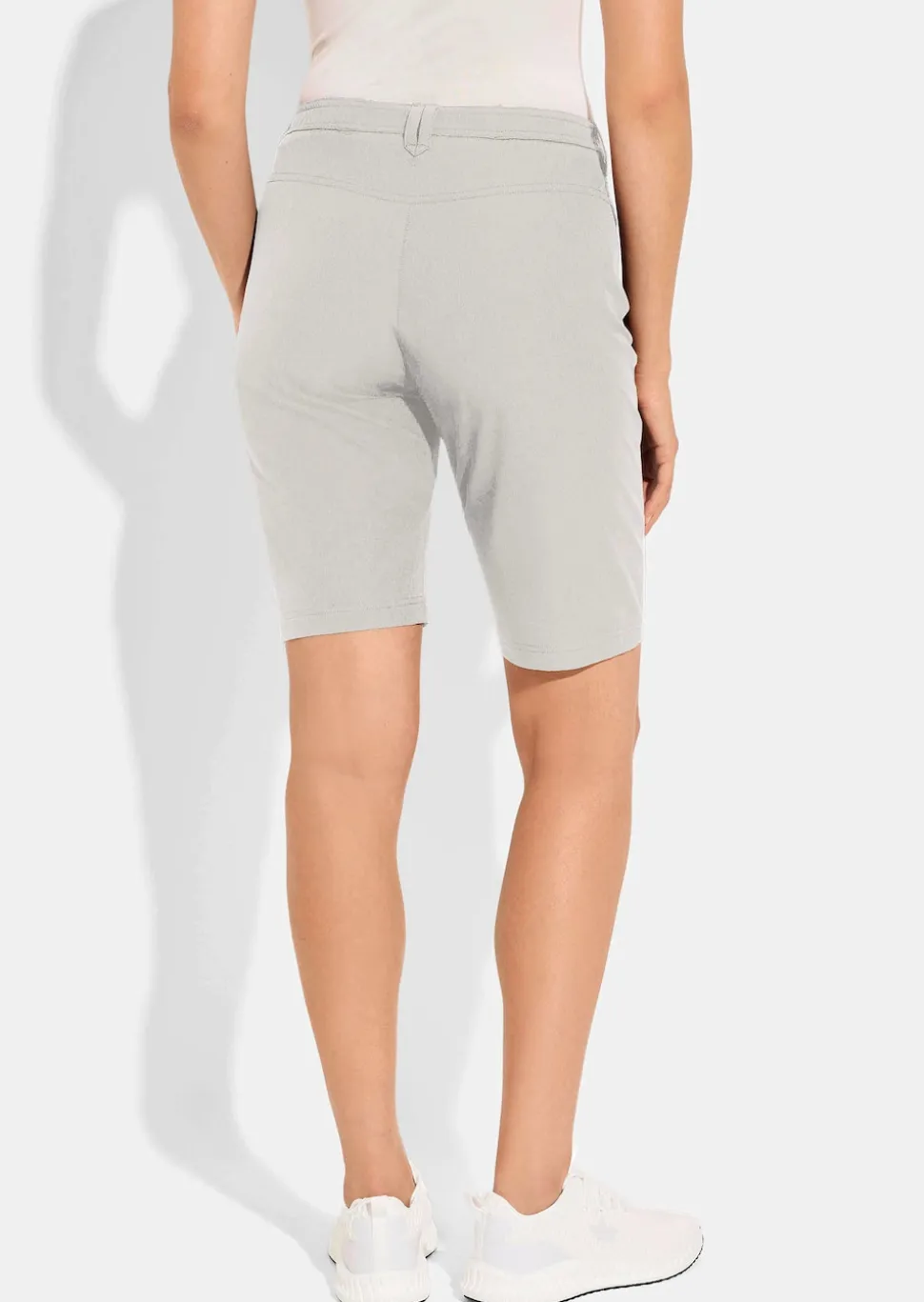 Bermuda aus Active-Stretch-Material