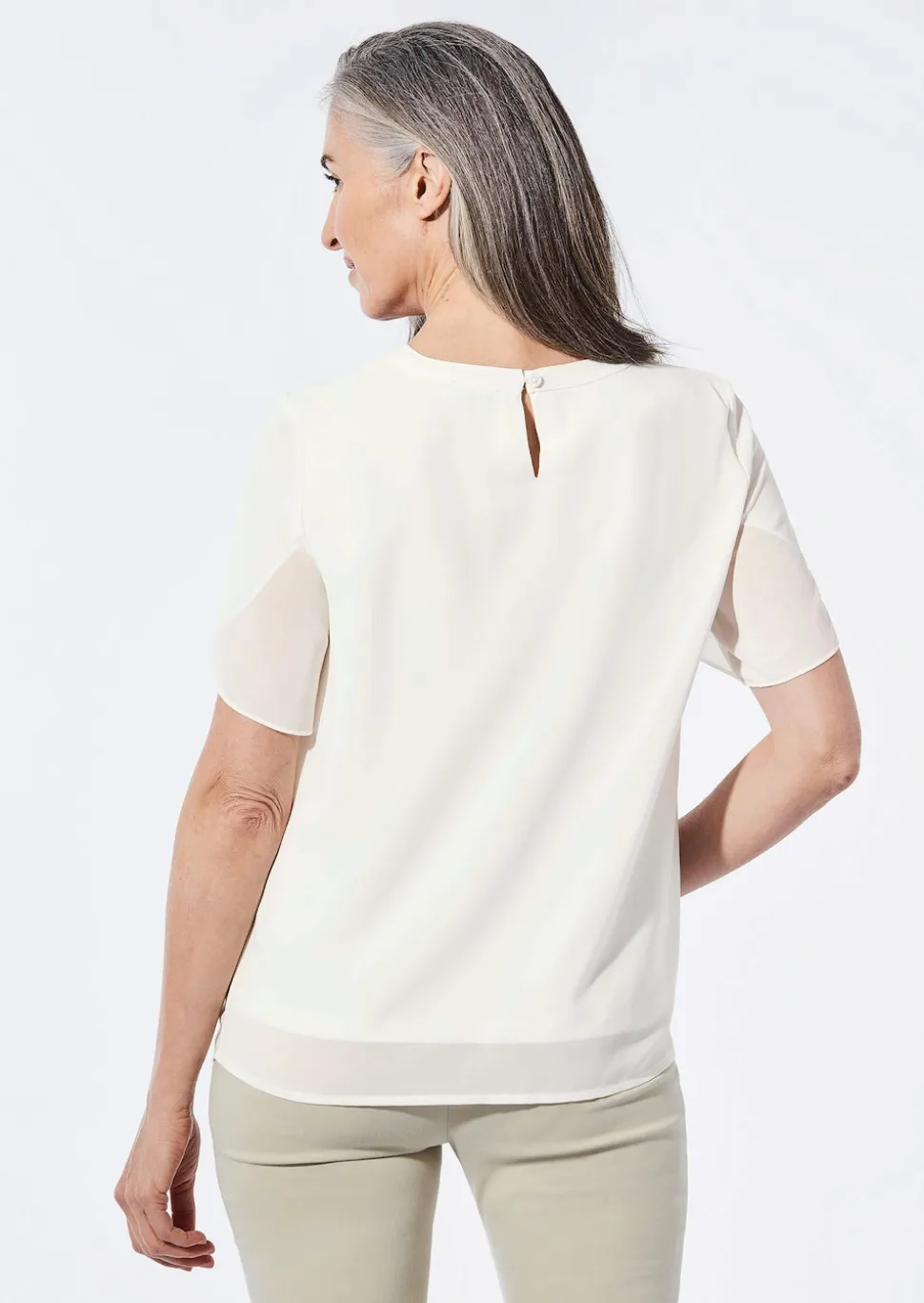 Bluse mit aufregender Ärmellösung