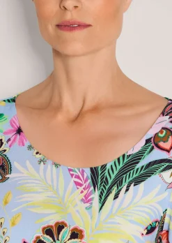 Bluse mit großen Blüten