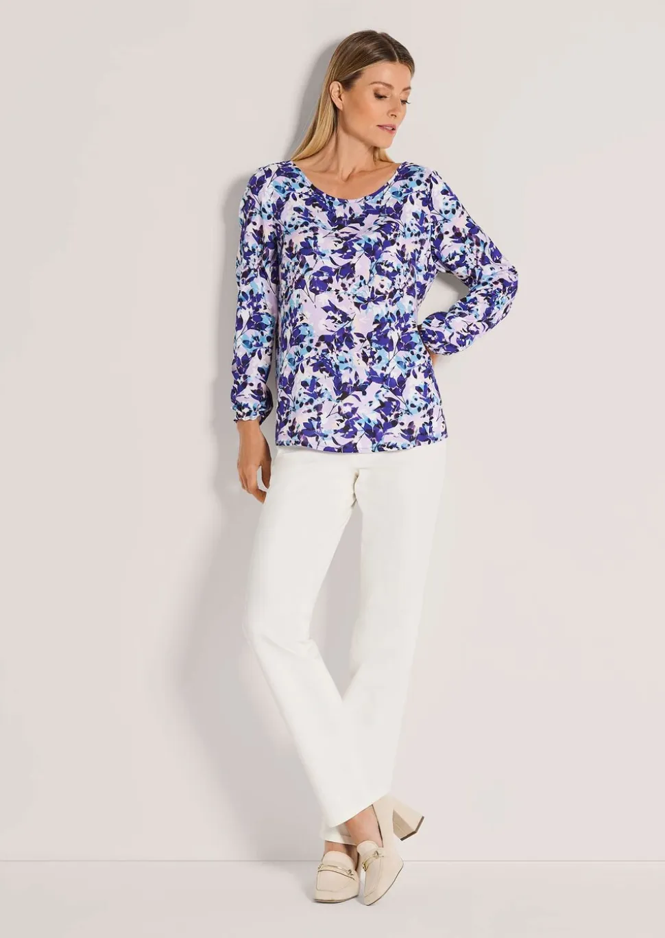 Bluse mit Rundhalsausschnitt