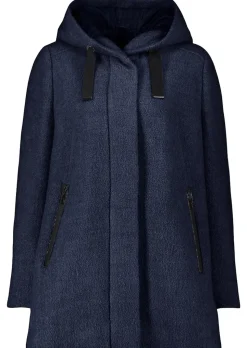 Bouclé-Jacke im sportiven Look