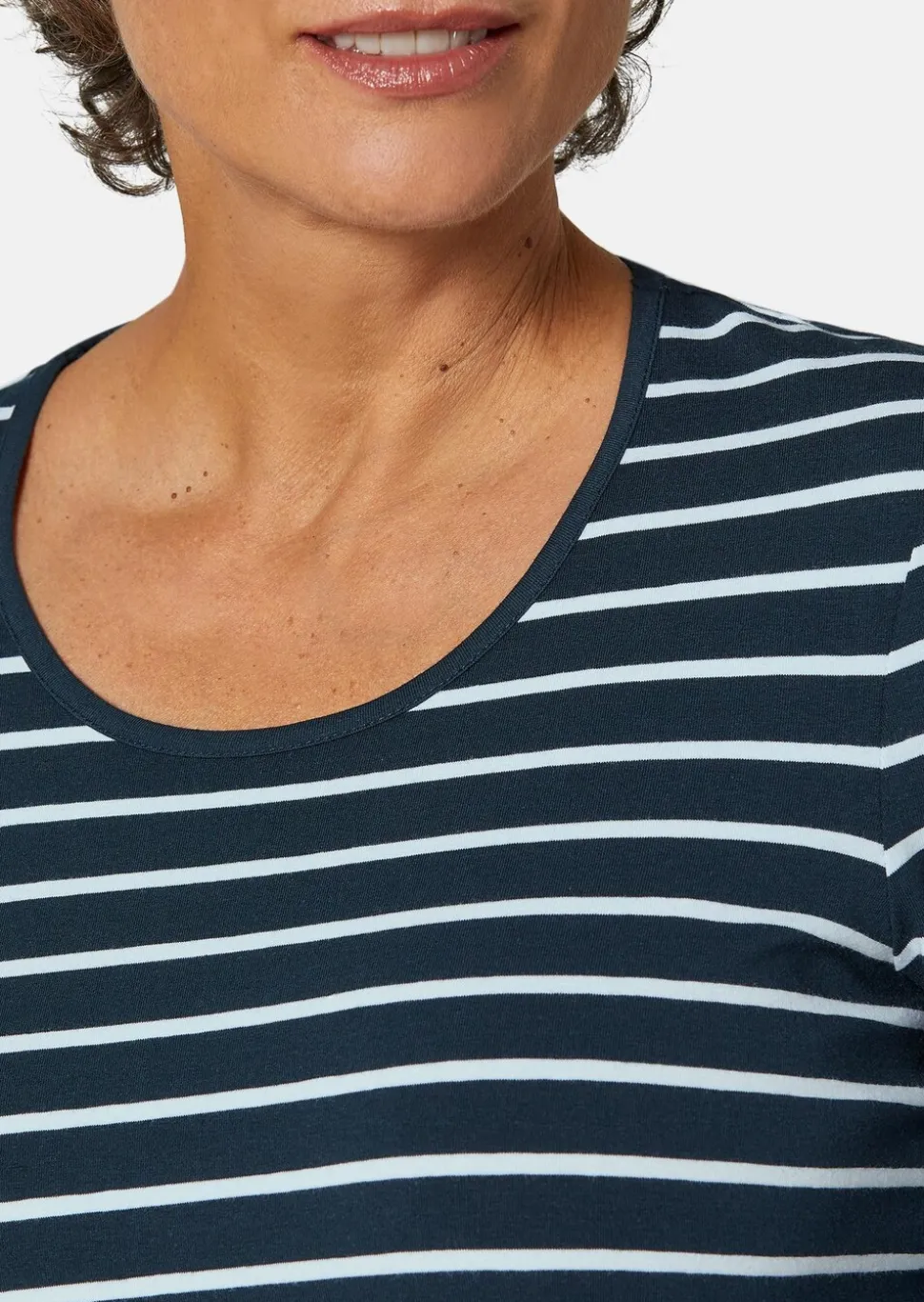 Buntgewirktes Ringelshirt