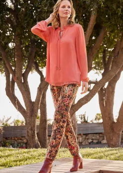 Chiffonbluse mit femininem Ausschnitt