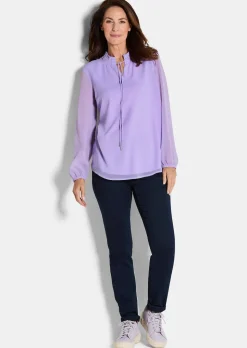 Chiffonbluse mit femininem Ausschnitt