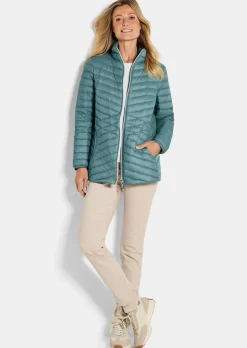 Daunenjacke mit femininer Steppung