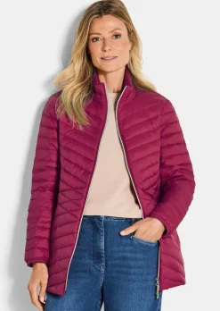 Daunenjacke mit femininer Steppung
