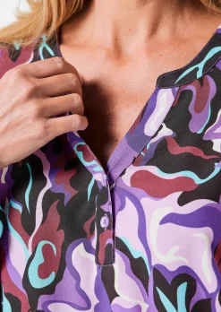 Druckbluse mit Tunikaausschnitt