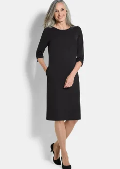 Elegantes Kleid mit gerafften Ärmeln