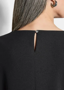 Elegantes Kleid mit gerafften Ärmeln