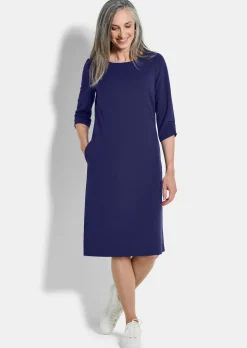 Elegantes Kleid mit gerafften Ärmeln