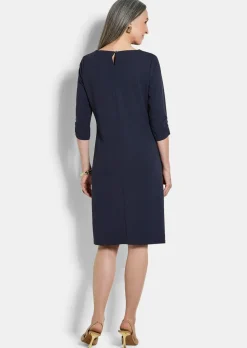 Elegantes Kleid mit gerafften Ärmeln