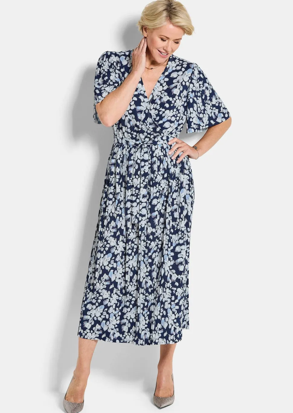 Elegantes Plisseekleid in Wickeloptik