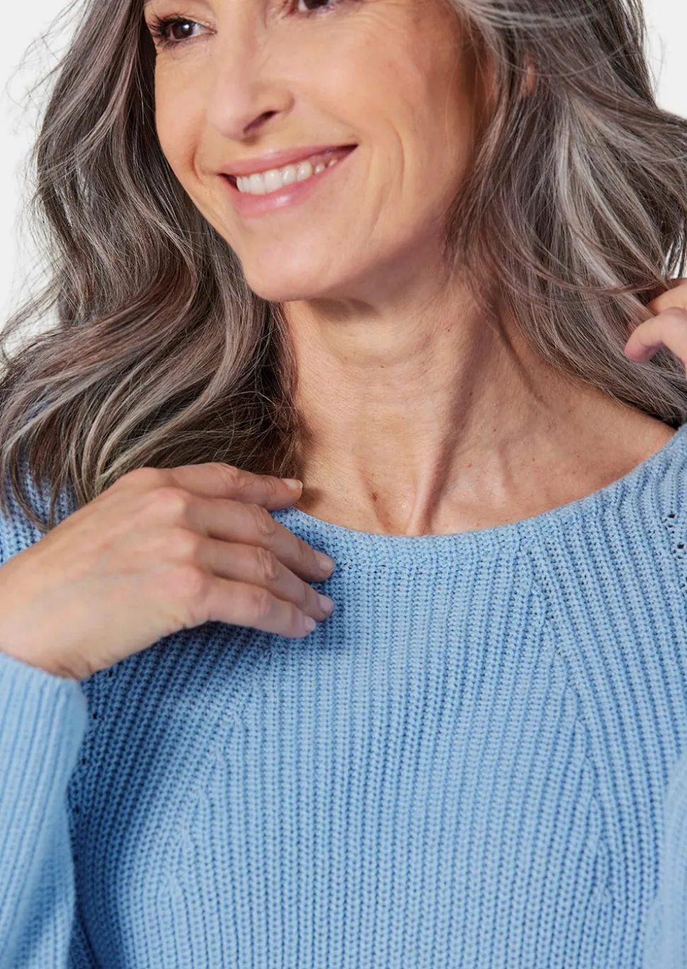 Figurschmeichelnder Pullover aus reiner Baumwolle
