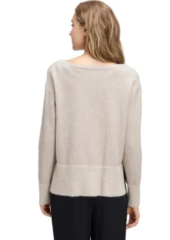 Flauschiger Strickpullover mit Pailletten