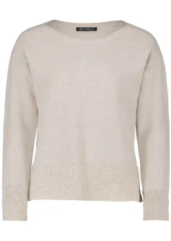 Flauschiger Strickpullover mit Pailletten