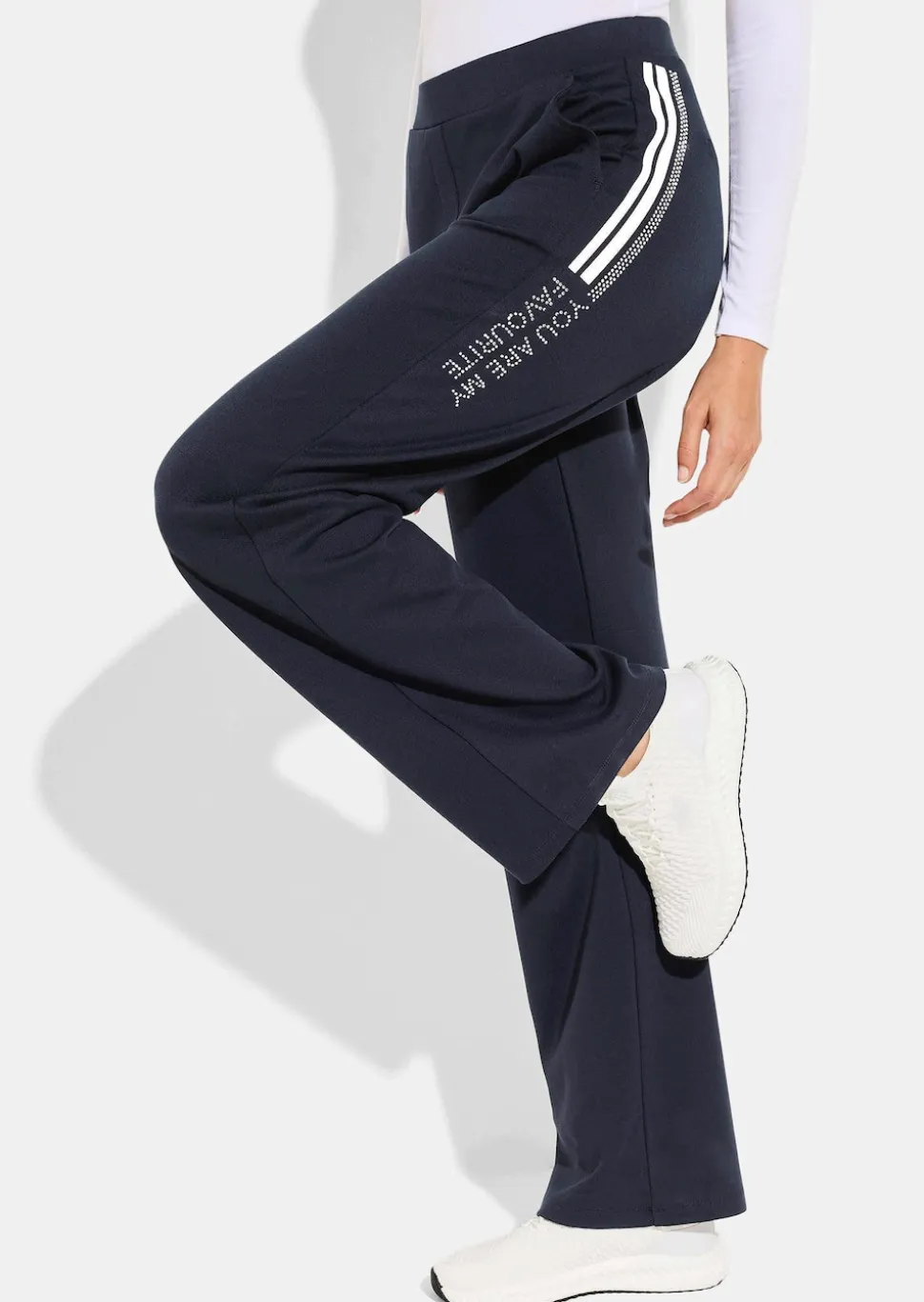 Freizeithose mit Glitzersteinen