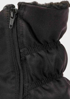 Gefütterte Winterstiefel mit Reißverschluss