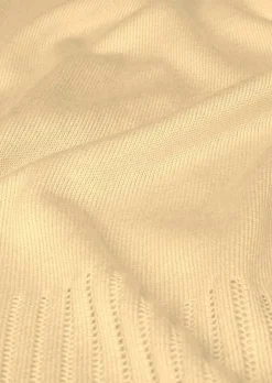 Gepflegter Ajour-Pullover mit femininen Durchbrüchen