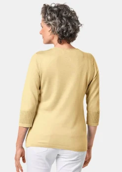 Gepflegter Ajour-Pullover mit femininen Durchbrüchen