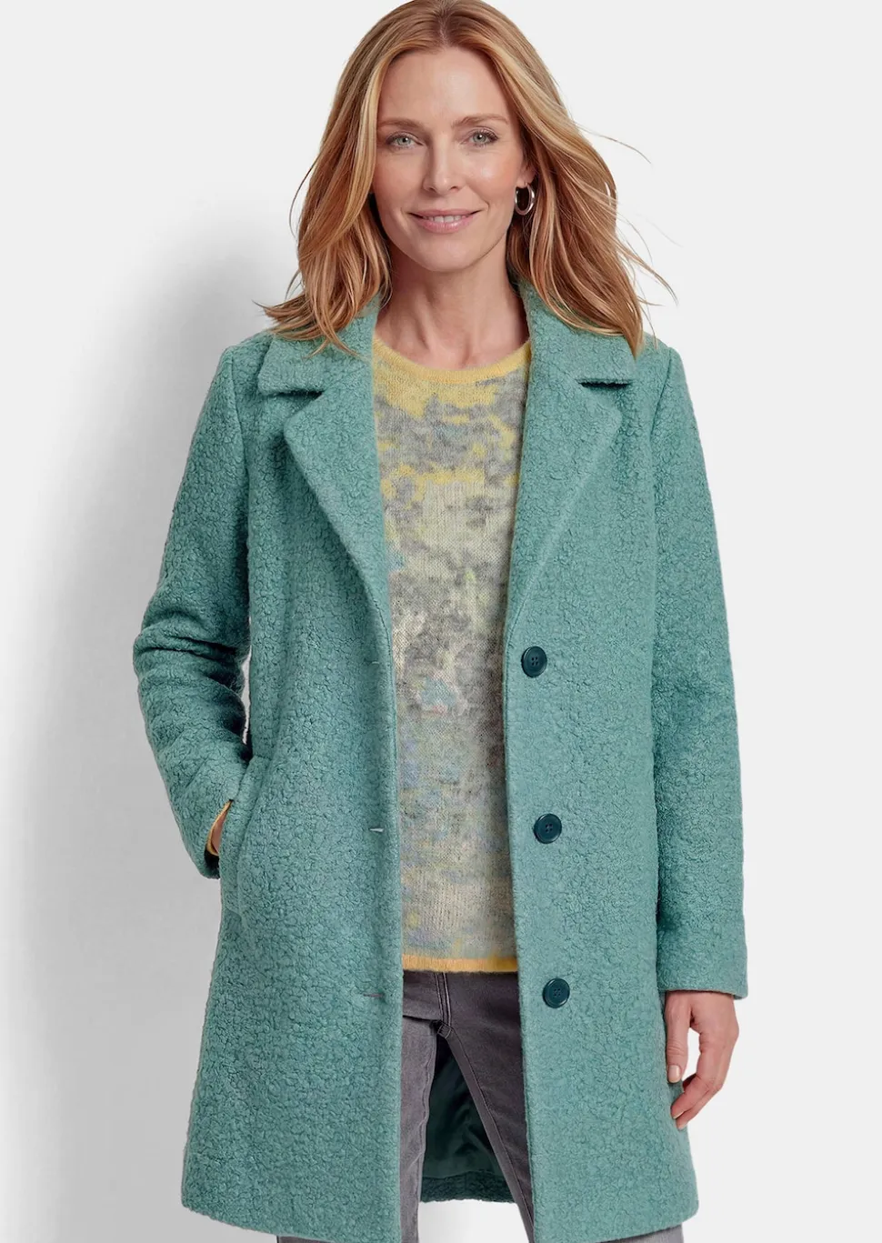 Gerader Mantel aus weichem Bouclé
