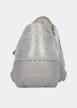 Halbschuhe