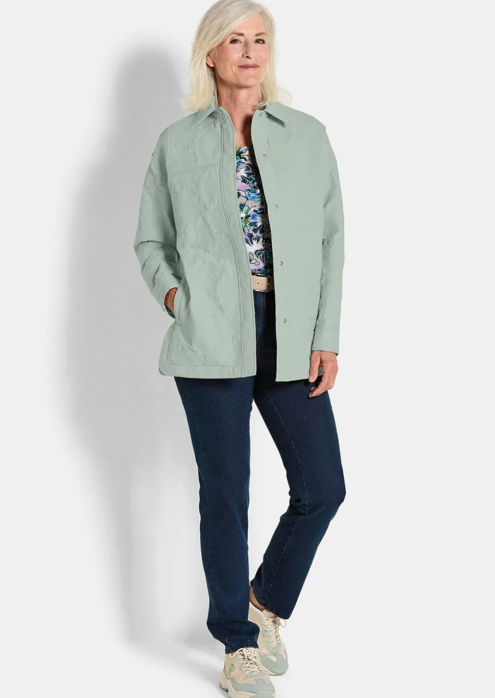 Hemdjacke mit geprägtem Blumenmuster