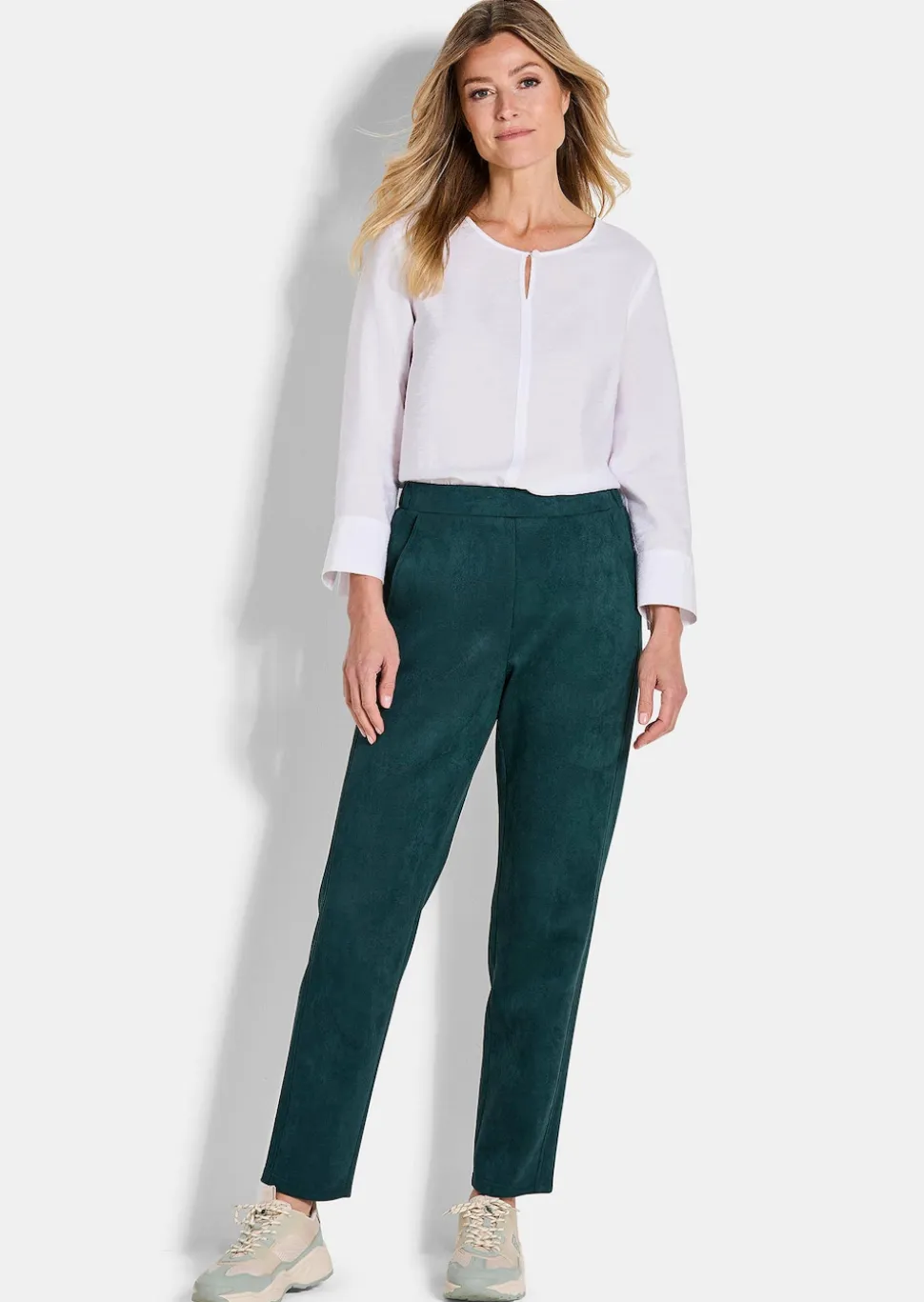 Hose LOUISA in Veloursleder-Optik
