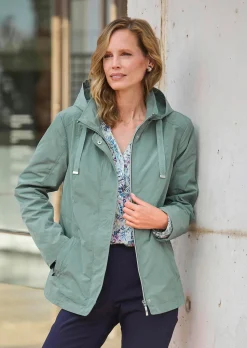Jacke mit abnehmbarer Kapuze
