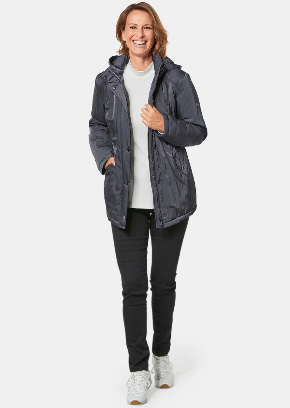 Jacke mit Kapuze in dezenter Crashstruktur
