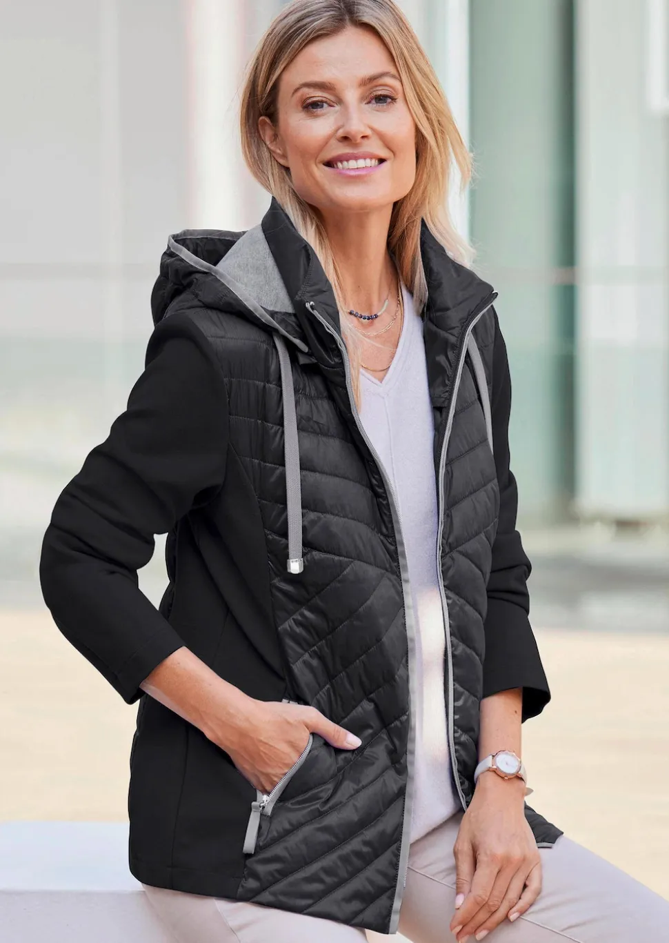 Jacke mit Stehkragen