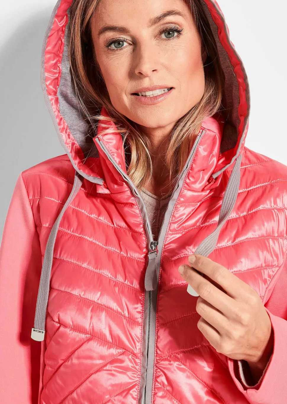 Jacke mit Stehkragen
