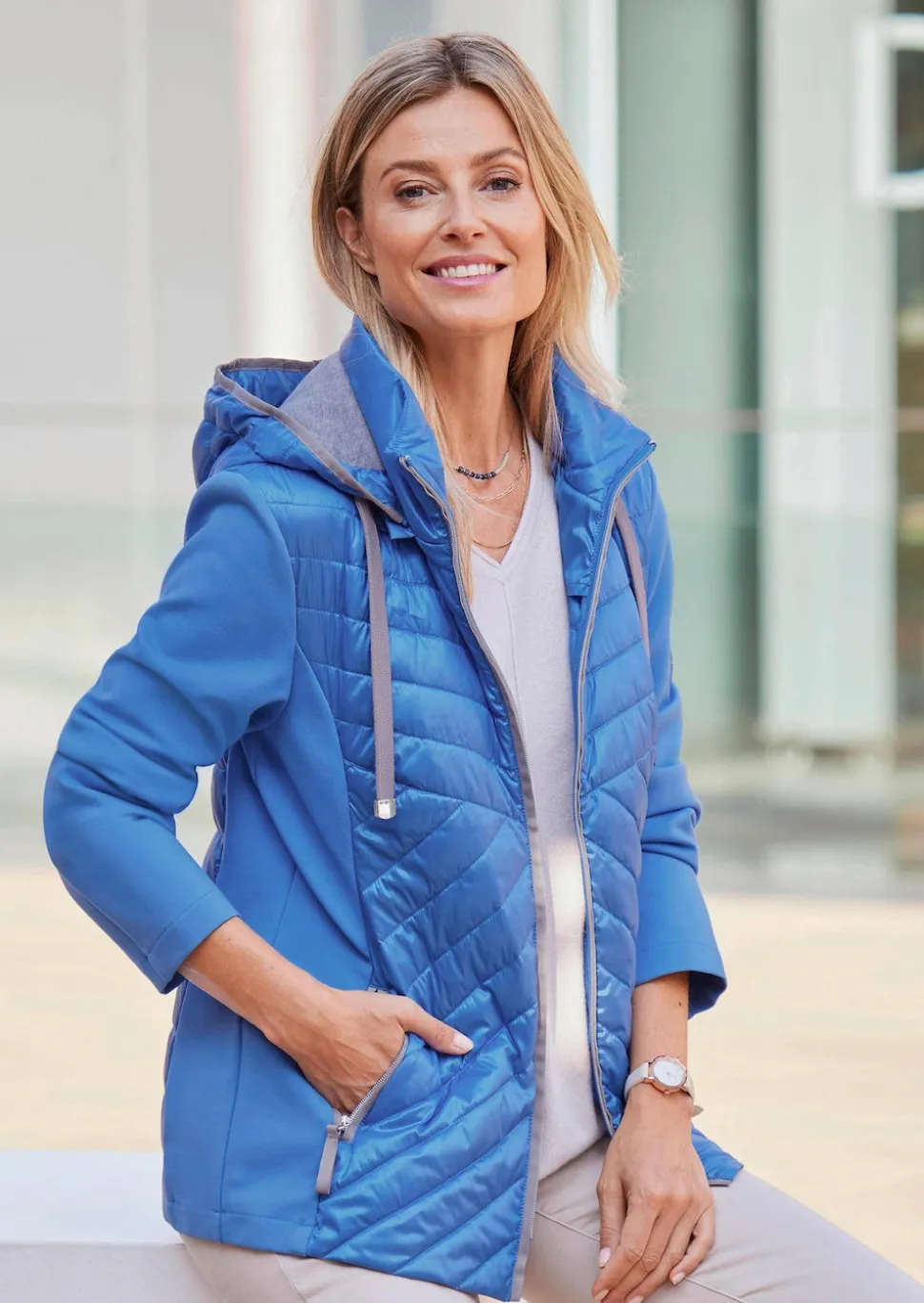 Jacke mit Stehkragen