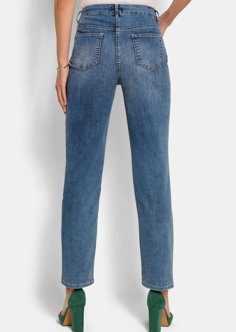 Jeanshose CARLA in geradem Schnitt