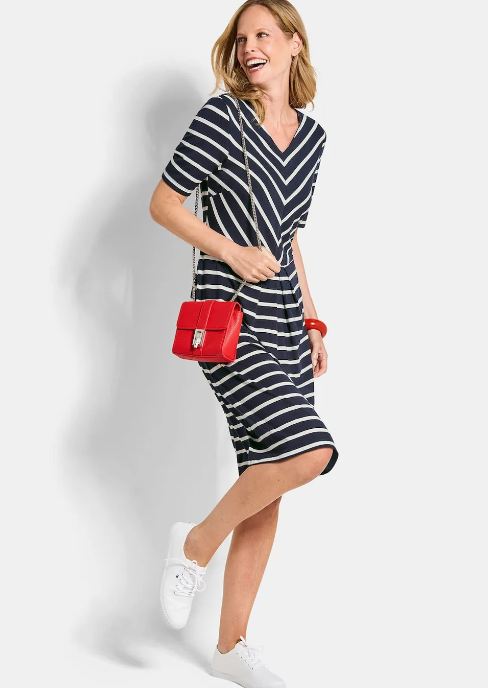 Jersey-Kleid im Marine-Look