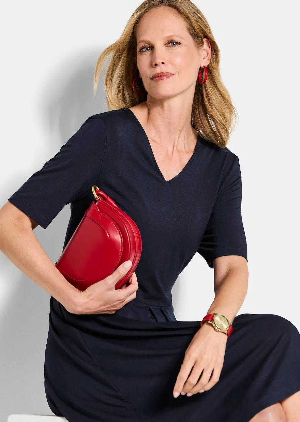 Jersey-Kleid mit V-Ausschnitt