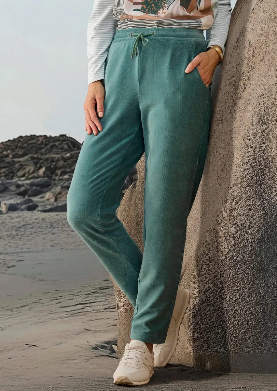 Joggpants SARA aus weichem Cord