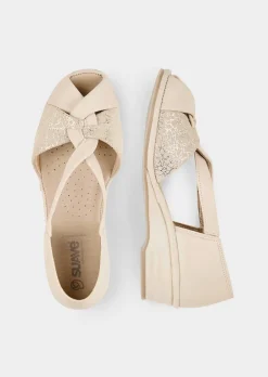 Klassische Sandalen aus Leder